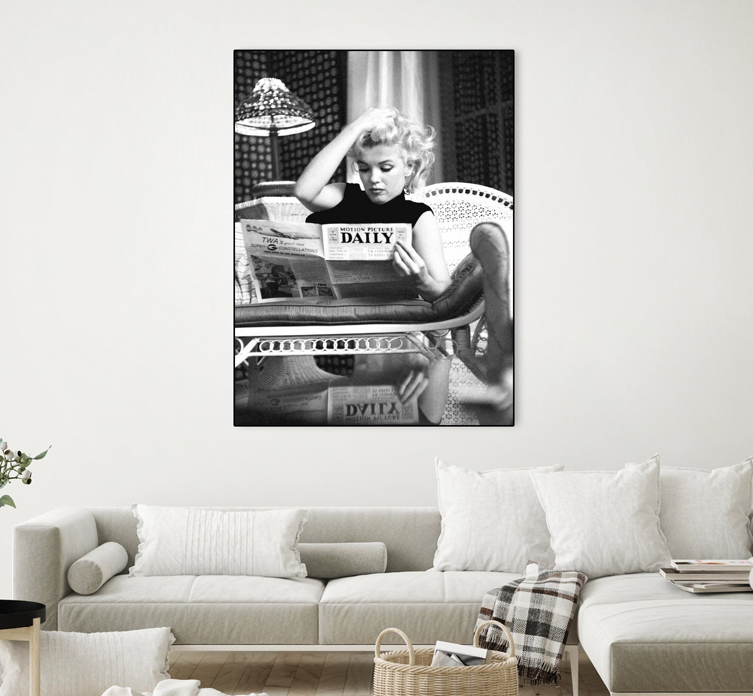 Reading by M Studio on GIANT ART - black and white photogrpahy marilyn monroe