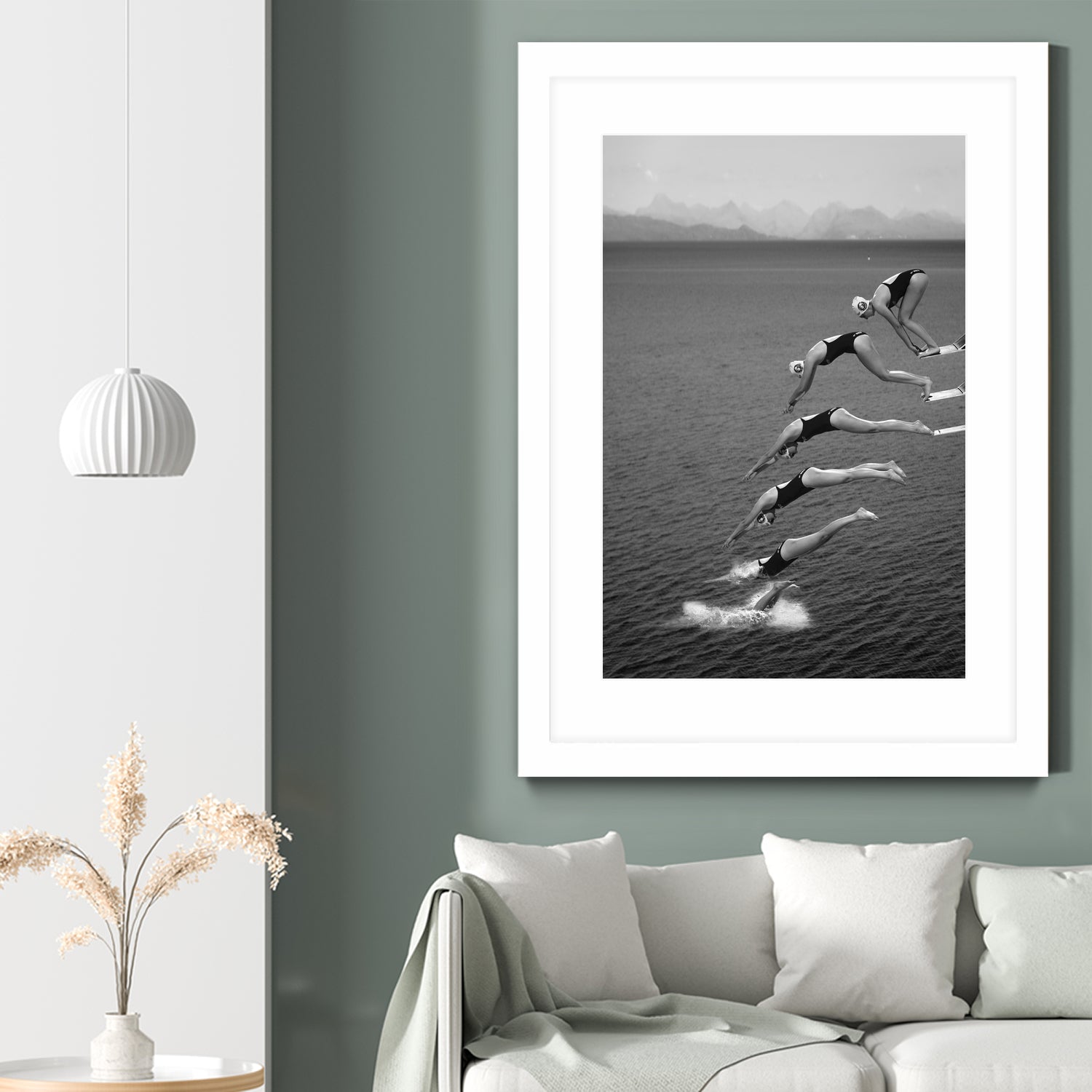 The beauty of diving by Greetje on GIANT ART - black and white photography quick