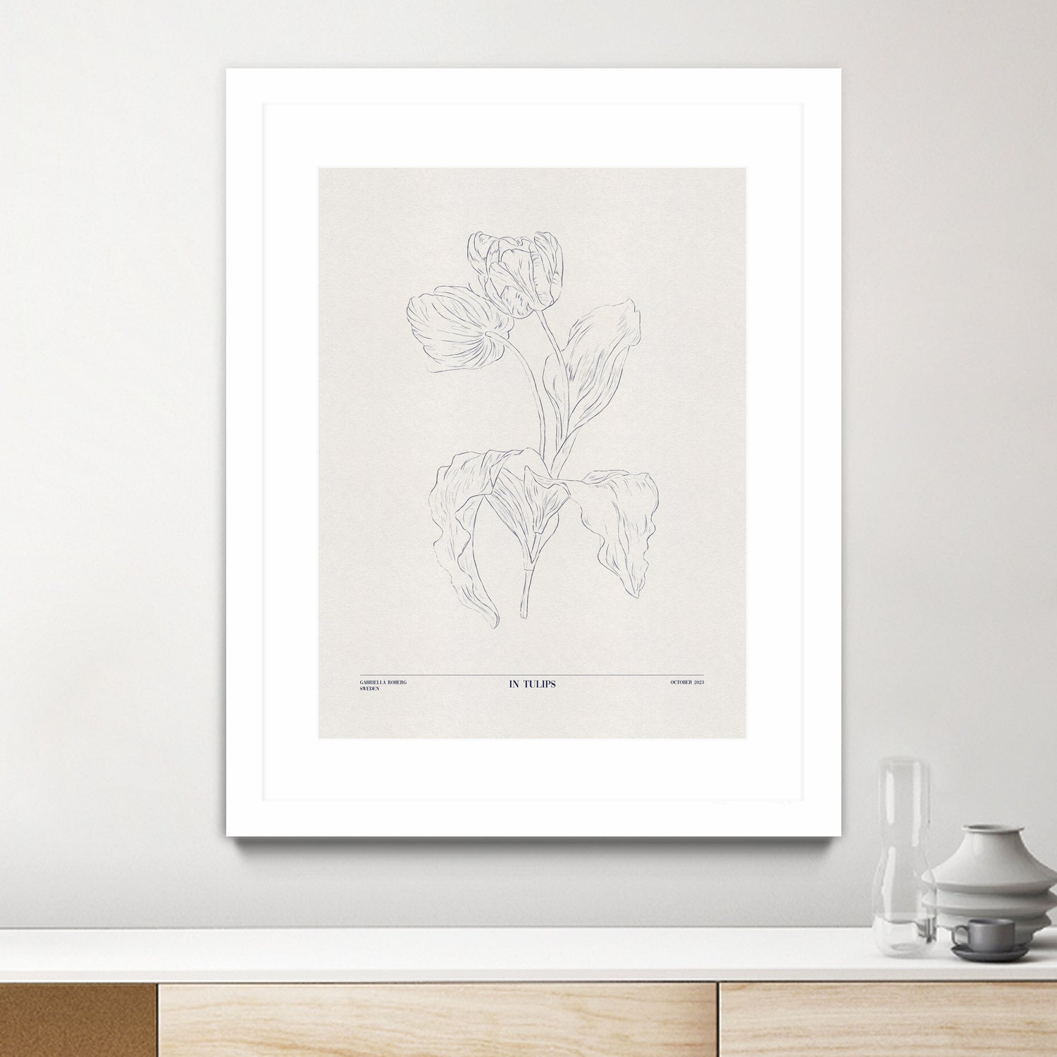In Tulips (blue) by Gabriella Roberg on GIANT ART - line art gabriella roberg