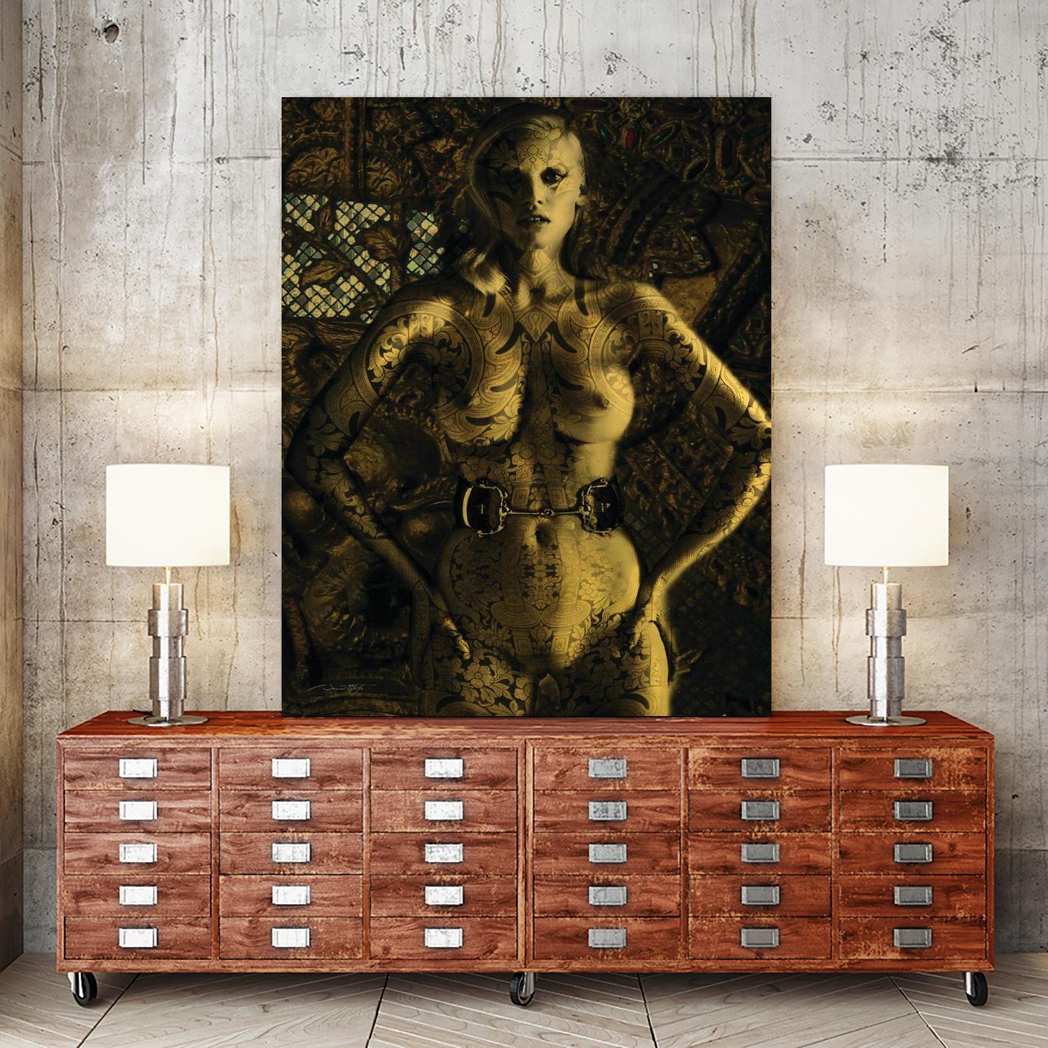 Gold Series Laura Stone by Daniel Stanford on GIANT ART - gold figurative artiste québécois