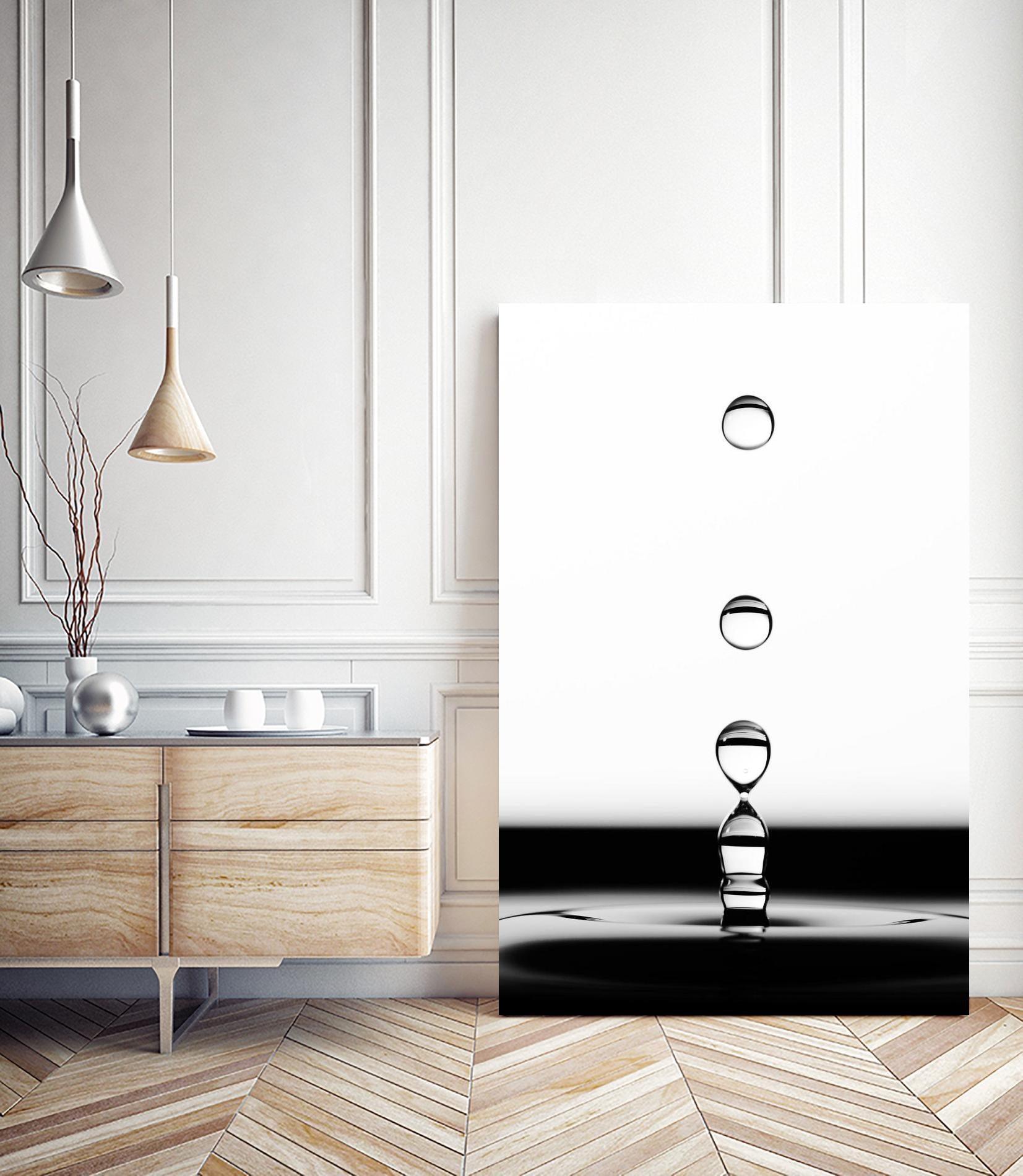 Drops II by Chris Tennent on GIANT ART - white photo art