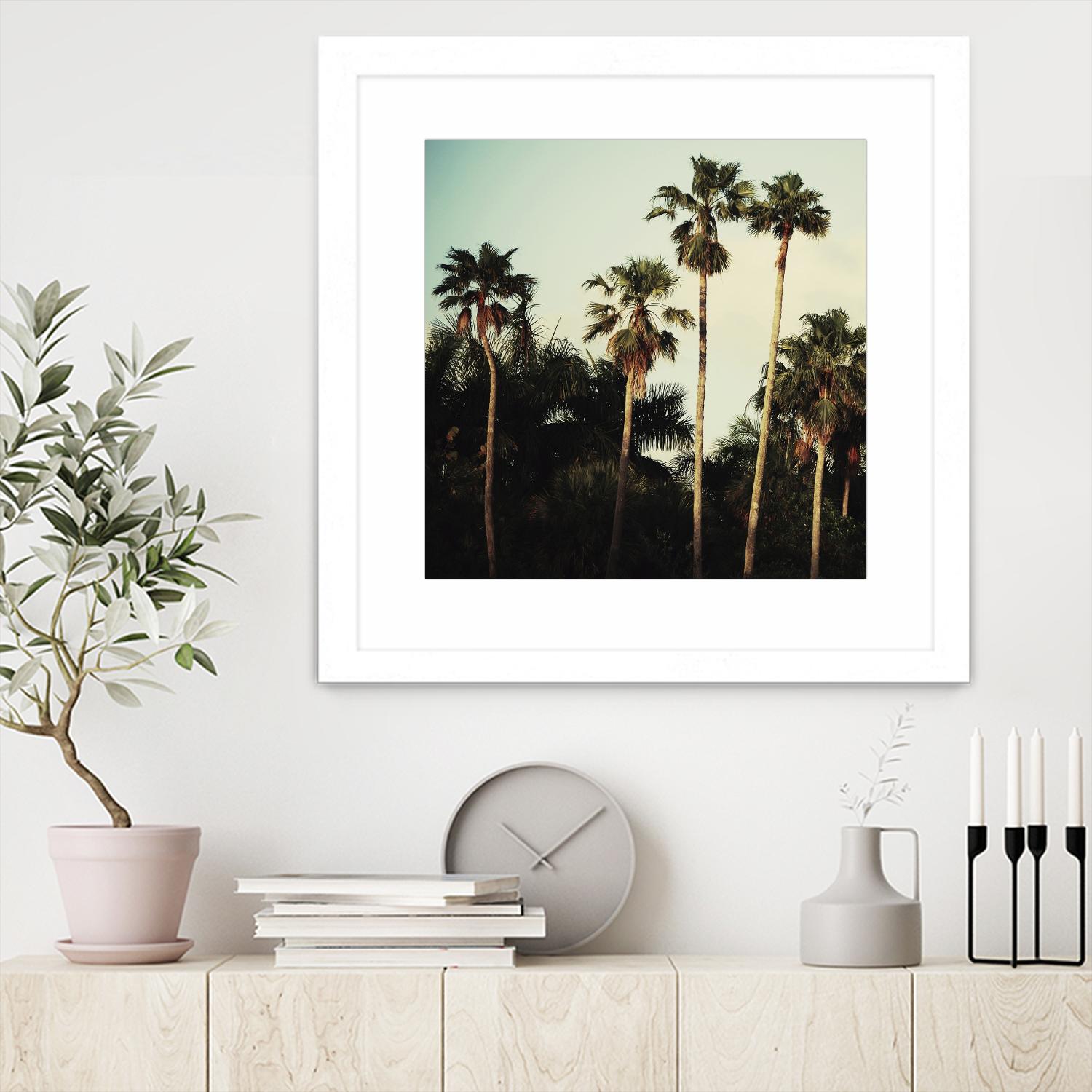 Beverly Hills I by Chelsea Victoria on GIANT ART - green botanical palm tree