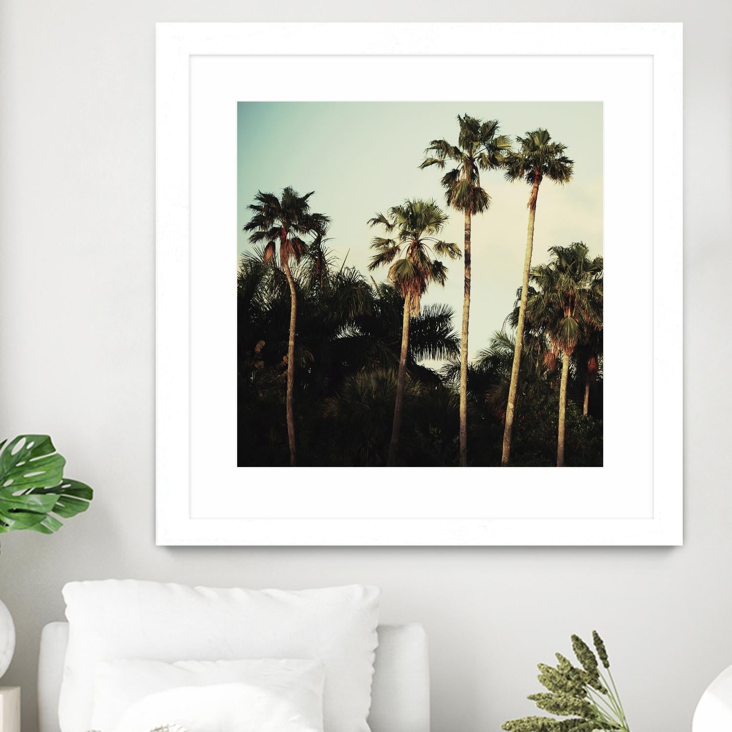 Beverly Hills I by Chelsea Victoria on GIANT ART - green botanical palm tree