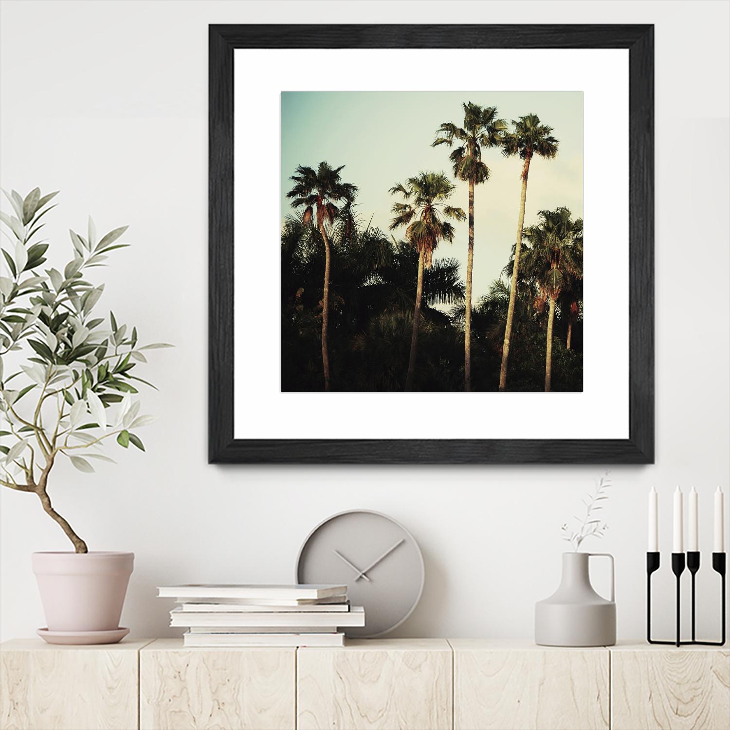 Beverly Hills I by Chelsea Victoria on GIANT ART - green botanical palm tree