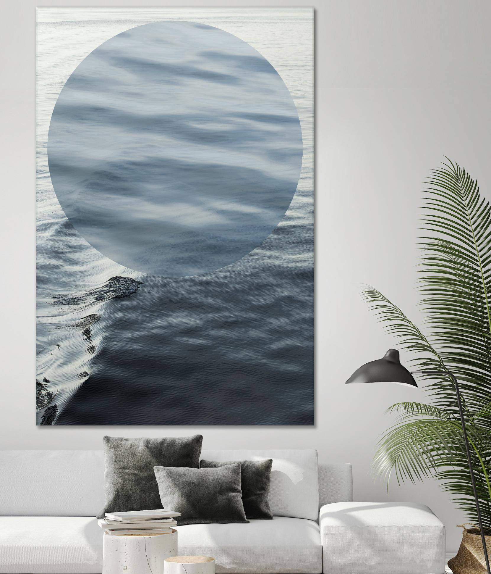 Round Geometric by Aaron Matheson on GIANT ART - grey photo art