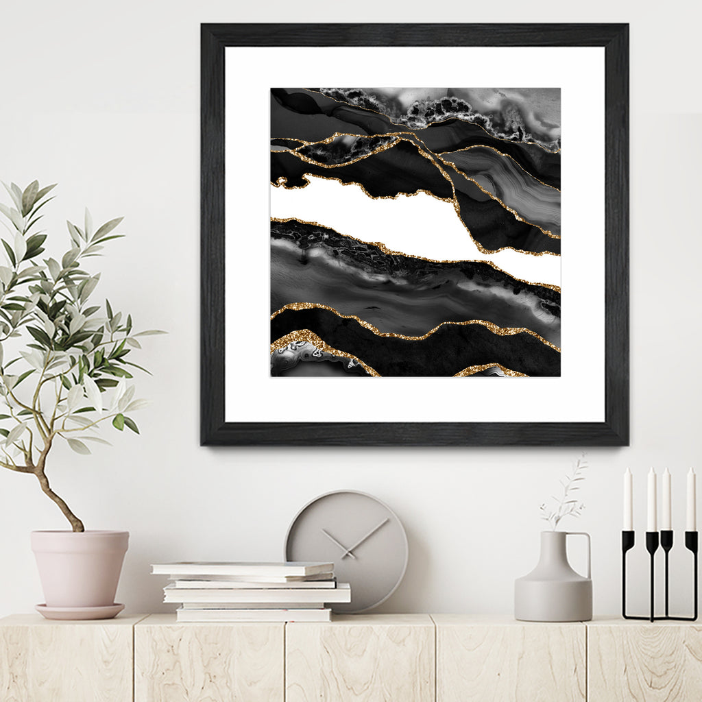 Black & Gold Agate Texture 06 by Isabel Muñoz on GIANT ART - black digital painting