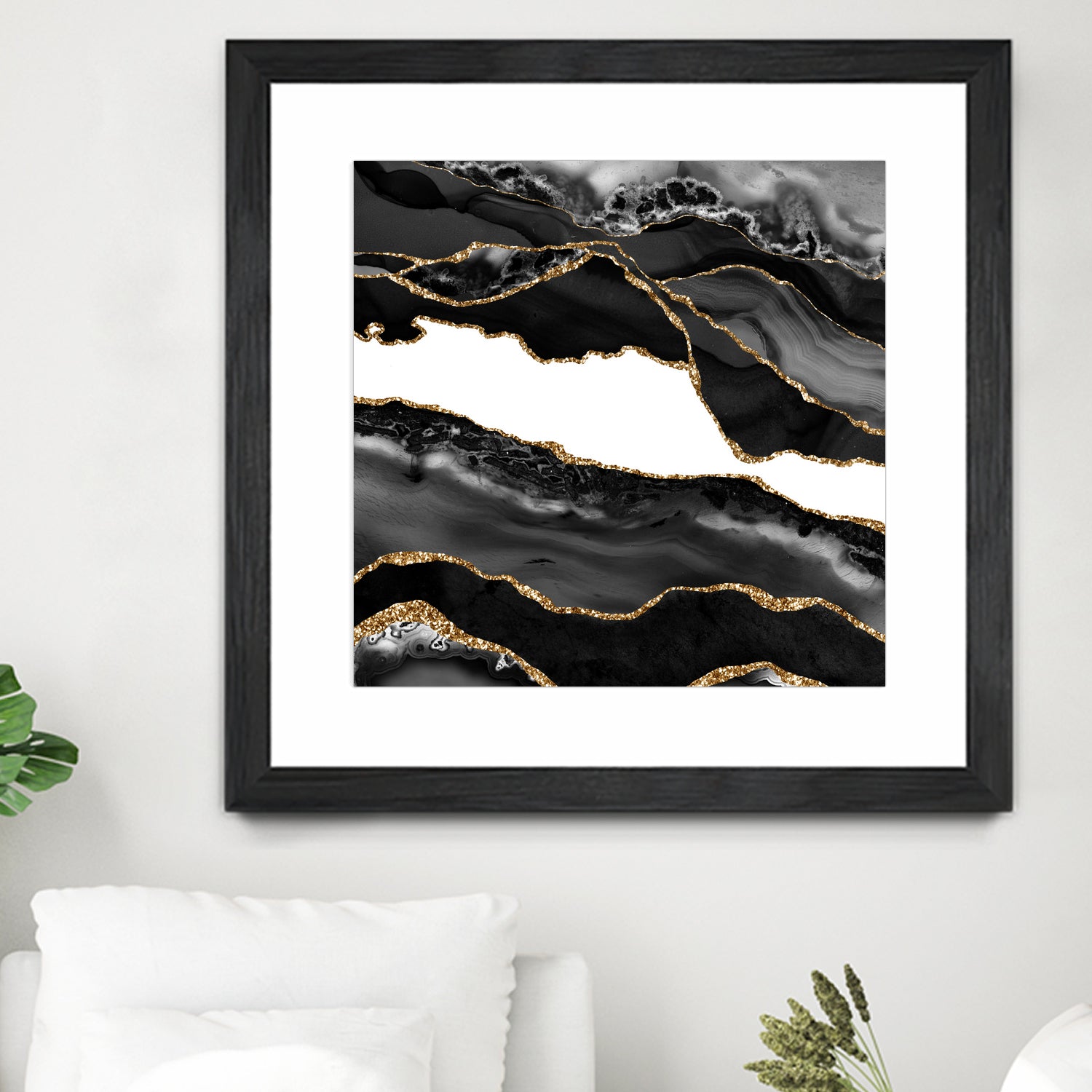 Black & Gold Agate Texture 06 by Isabel Muñoz on GIANT ART - black digital painting