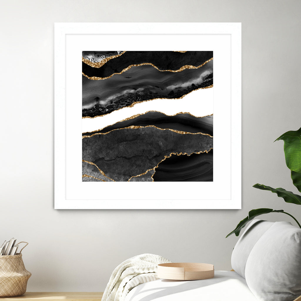 Black & Gold Agate Texture 08 by Isabel Muñoz on GIANT ART - black digital painting