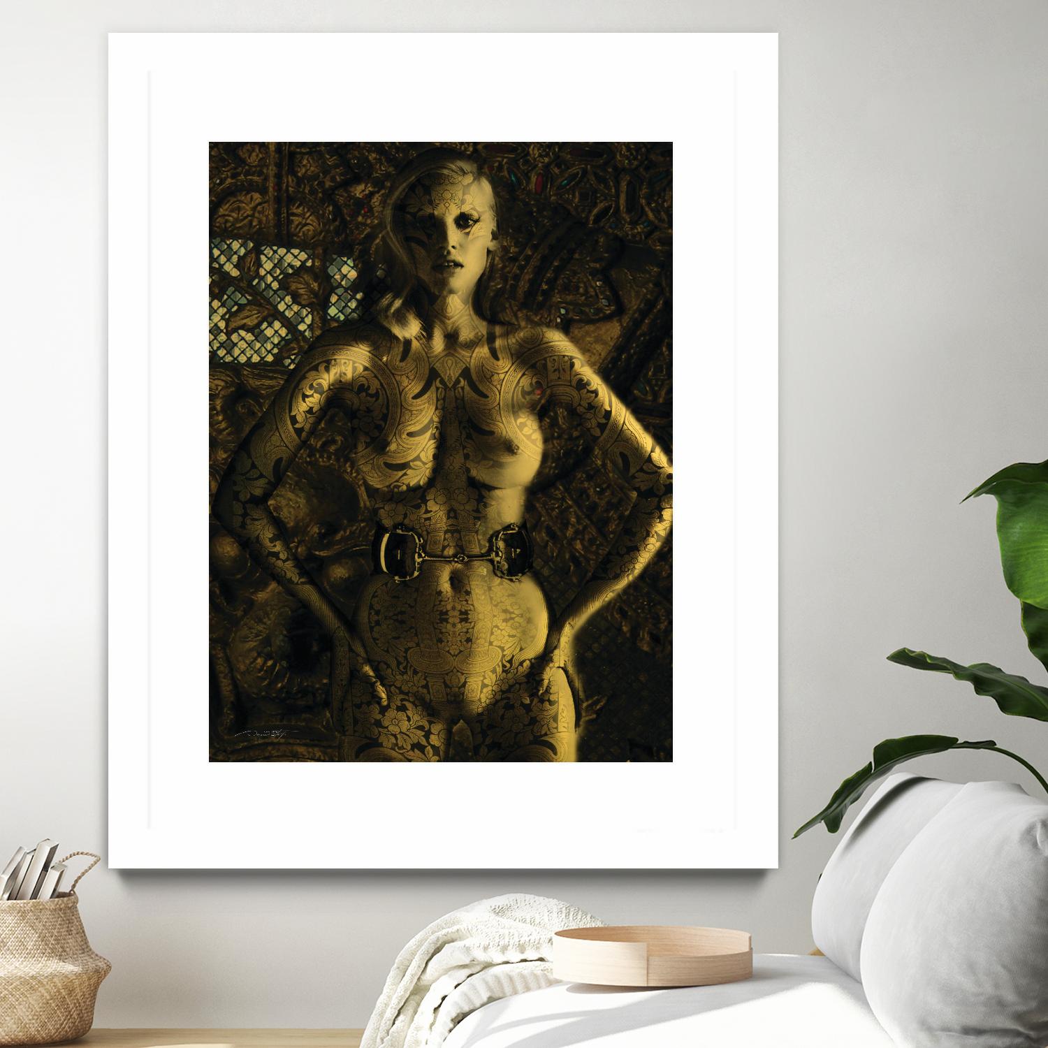 Gold Series Laura Stone by Daniel Stanford on GIANT ART - gold figurative artiste québécois