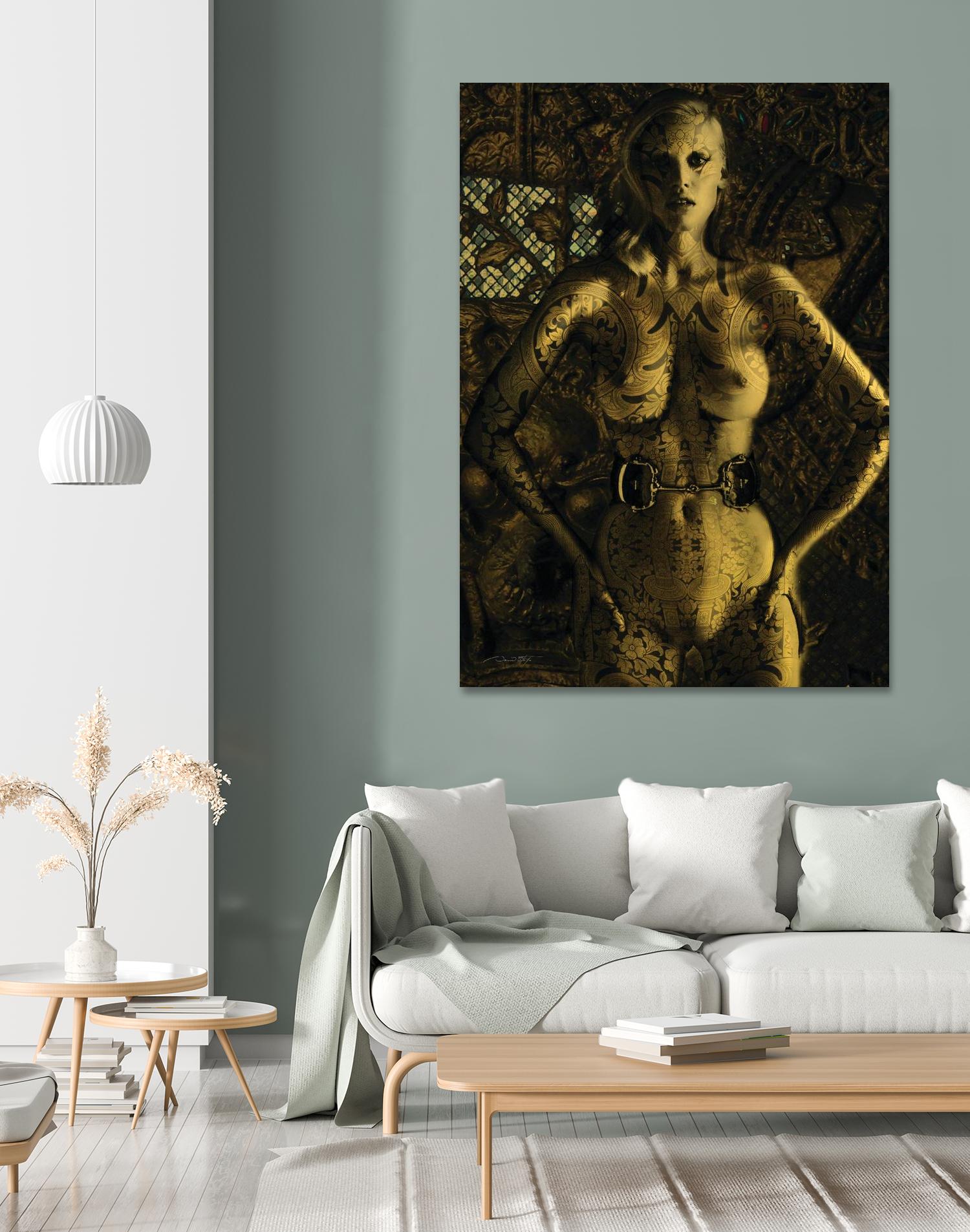 Gold Series Laura Stone by Daniel Stanford on GIANT ART - gold figurative artiste québécois