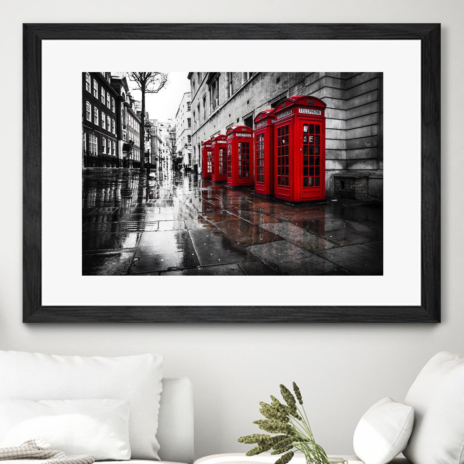 London Phones by Vladimir Kostka on GIANT ART - multicolor photography; landscapes; people/places