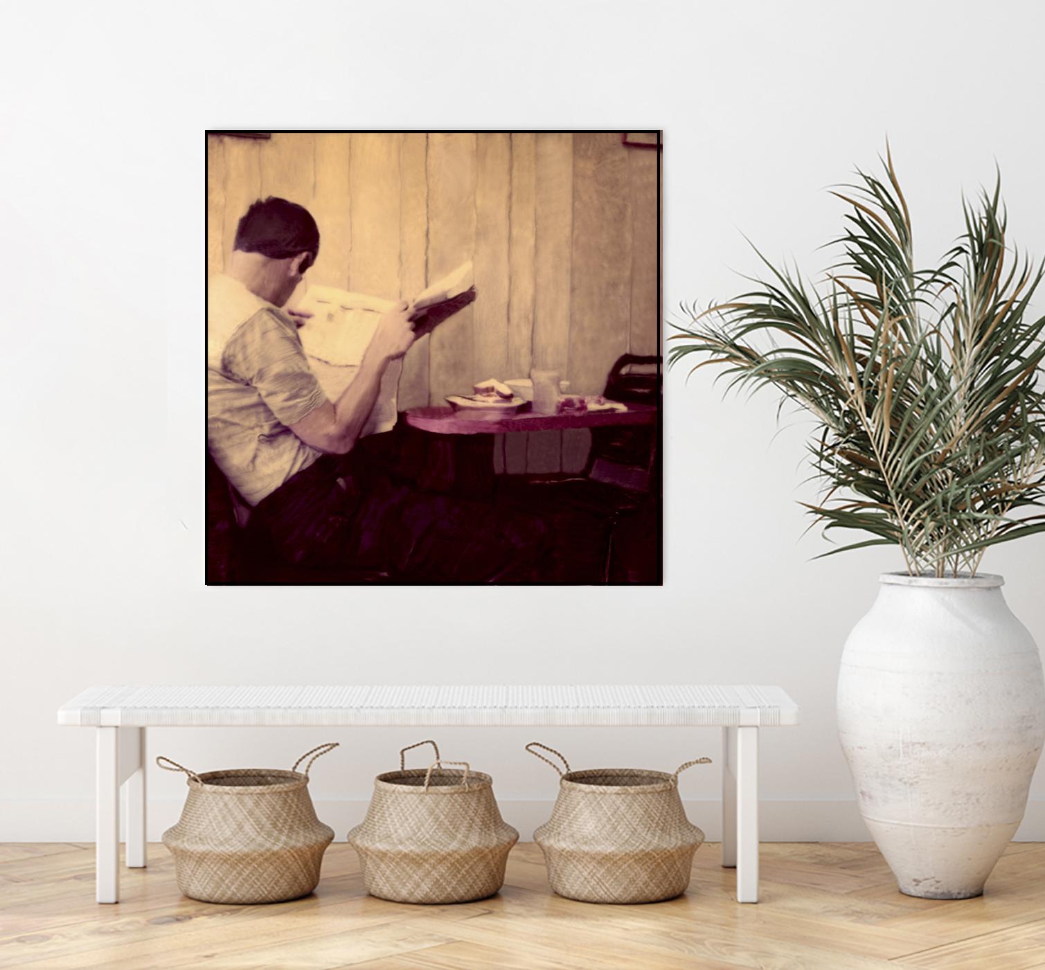 Reading Man by Joe Gemignani on GIANT ART - beige photo art